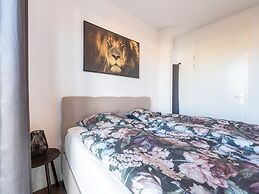 Family Villa on the Water Near Harderwijk