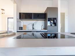 Family Villa on the Water Near Harderwijk