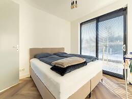 Family Villa on the Water Near Harderwijk