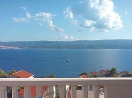 Apartment Stipic Omis - Three Bedroom Apartment With Terrace