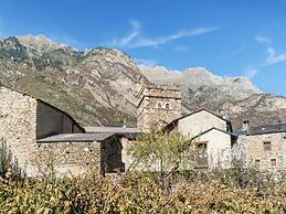 Belvilla by OYO Natusliving Benasque E