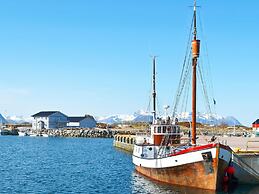 6 Person Holiday Home in Laukvik-by Traum