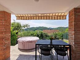 Tranquil Holiday Home With Bubble Bath