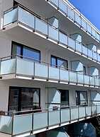 Sea air Modern Retreat