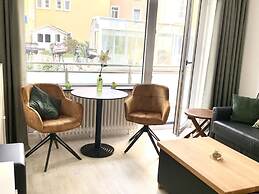 Sea air Modern Retreat