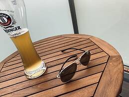 Sea air Modern Retreat