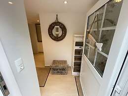 Balticliving Modern Retreat