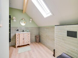 Lush Holiday Home in Limburg With Jacuzzi