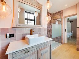 Lush Holiday Home in Limburg With Jacuzzi