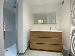 Apartment in Nieuwpoort With Terrace