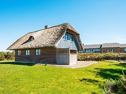 7 Person Holiday Home in Ulfborg