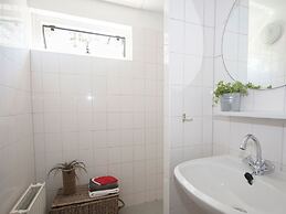 Modern Bungalow With Parking