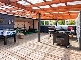 8 Person Holiday Home in Hemmet-by Traum