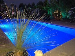 Belvilla by OYO La Esquina Casa