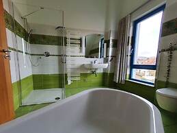 Engemann Modern Retreat