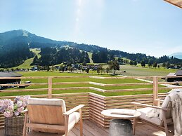Luxury Penthouse, ski Lift Within Walking Distance