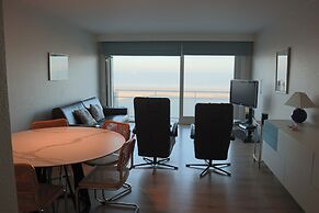 Apartment in Nieuwpoort With sea View