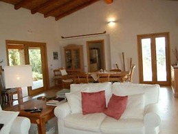 Silvaredda Comfortable Holiday Residence