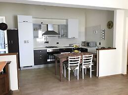 Spacious Apartment in Bardolino, Very Close to the Lake Garda