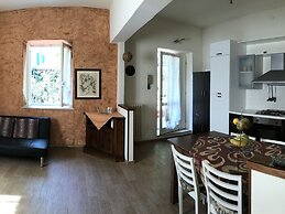 Spacious Apartment in Bardolino, Very Close to the Lake Garda