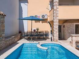 Nada Comfortable Holiday Residence