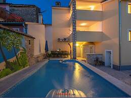 Nada Comfortable Holiday Residence