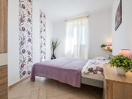 Nada Comfortable Holiday Residence