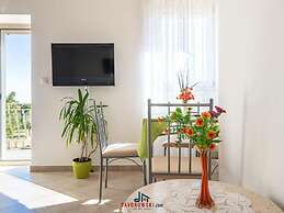 Nada Comfortable Holiday Residence