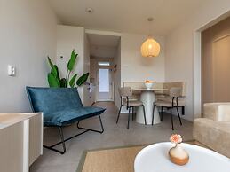 Luxury Apartment With Sauna by the sea