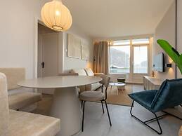 Luxury Apartment With Sauna by the sea