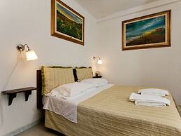 Belvilla by OYO Gardenia