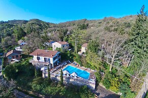Apartment in Sassetta With Pool and Garden