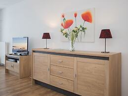 Bright Flat in Neuastenberg With Terrace