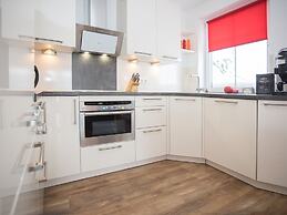 Bright Flat in Neuastenberg With Terrace