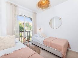 Penthouse With Terrace and sea Views