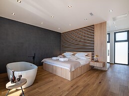 Luxury Villa With Private Indoor and Outdoor Pool