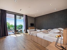 Luxury Villa With Private Indoor and Outdoor Pool