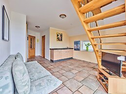 Tasteful Holiday Home With Private Pool