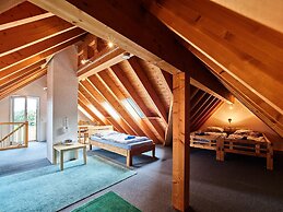 Tasteful Holiday Home With Private Pool