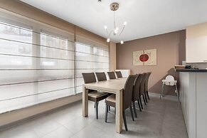 Spacious Ground Floor Apartment for Family