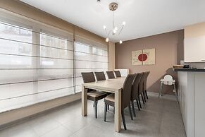 Spacious Ground Floor Apartment for Family