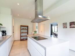 Farniente Villa in the old Concession