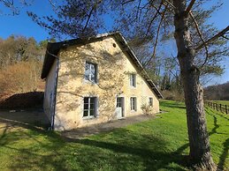 Lovely Holiday Home in Orval With Garden