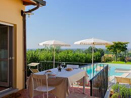 Belvilla by OYO Limonaia