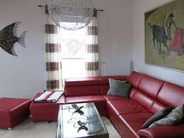 Beach Apartment With sea Views