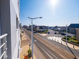 Apartment With Hinterland Views