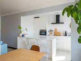 Apartment With Hinterland Views