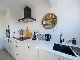 Apartment With Hinterland Views