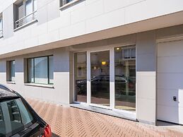 Apartment With Hinterland Views