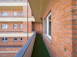 Apartment With Hinterland Views